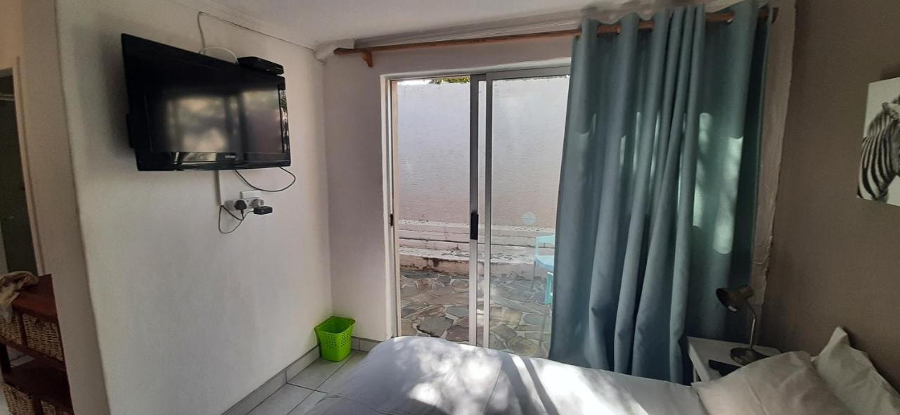 Self-Catering Studio, Unit 3 On Krupp Windhoek Exterior foto