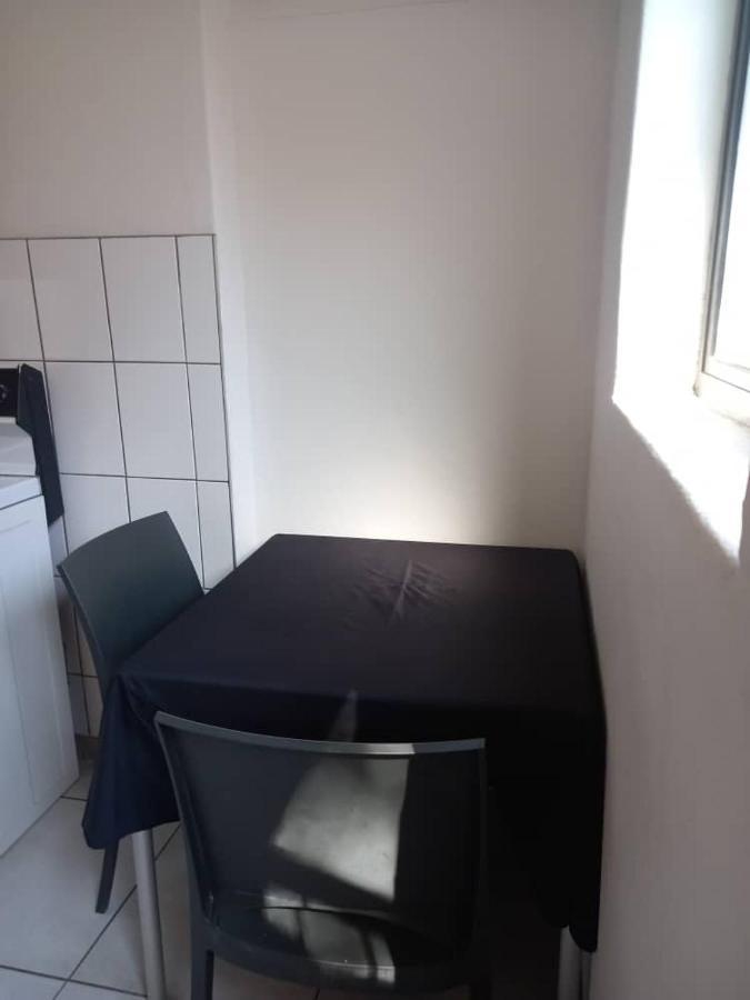 Self-Catering Studio, Unit 3 On Krupp Windhoek Exterior foto